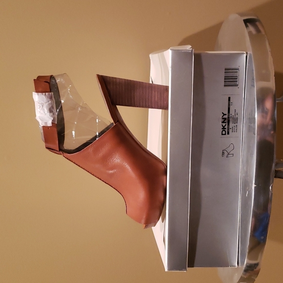 Open toe mule - Picture 2 of 3